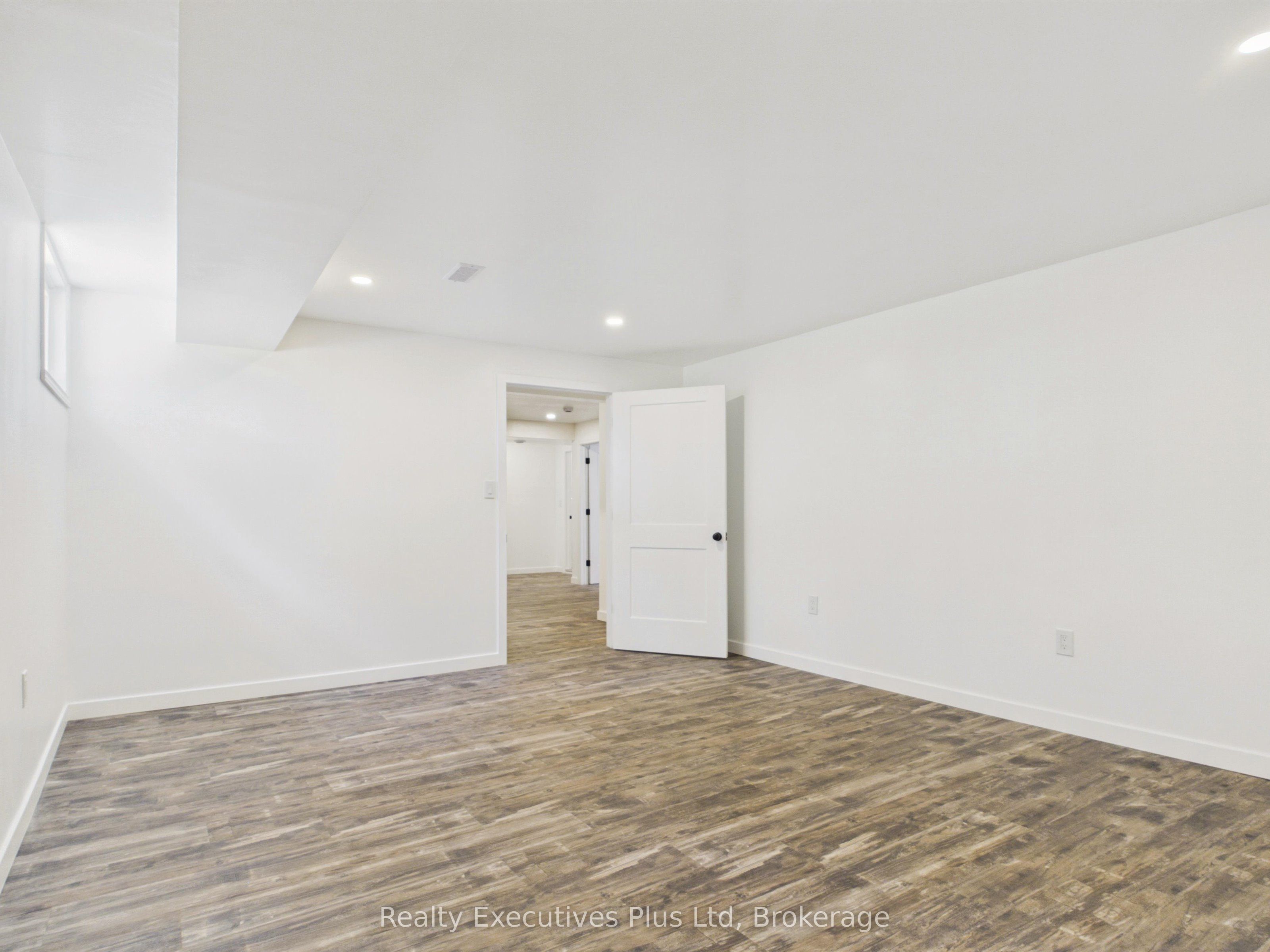 29 Queen Street Property Photo 27
