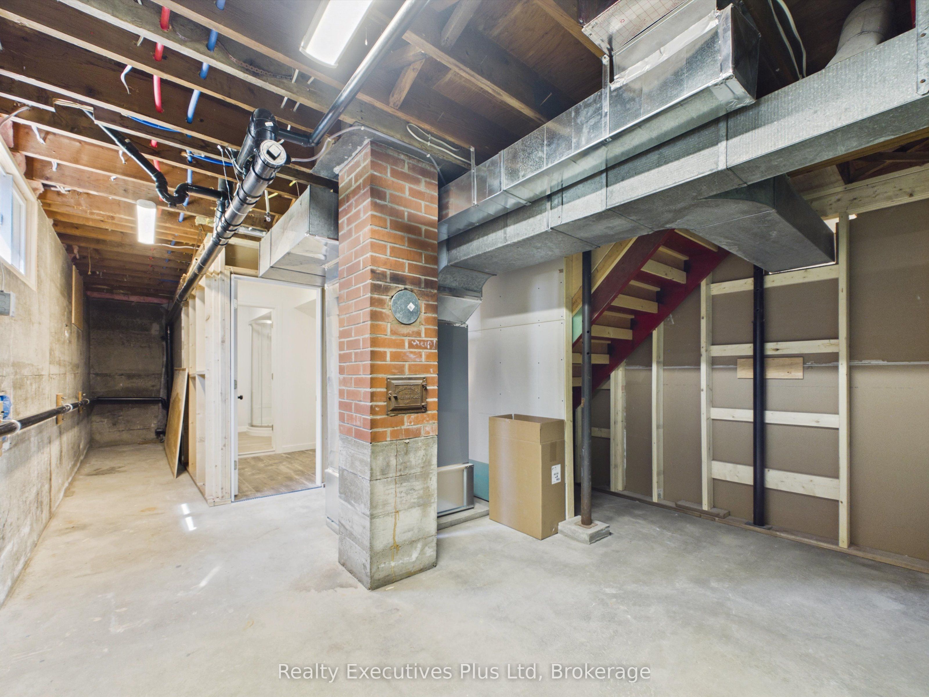 29 Queen Street Property Photo 40