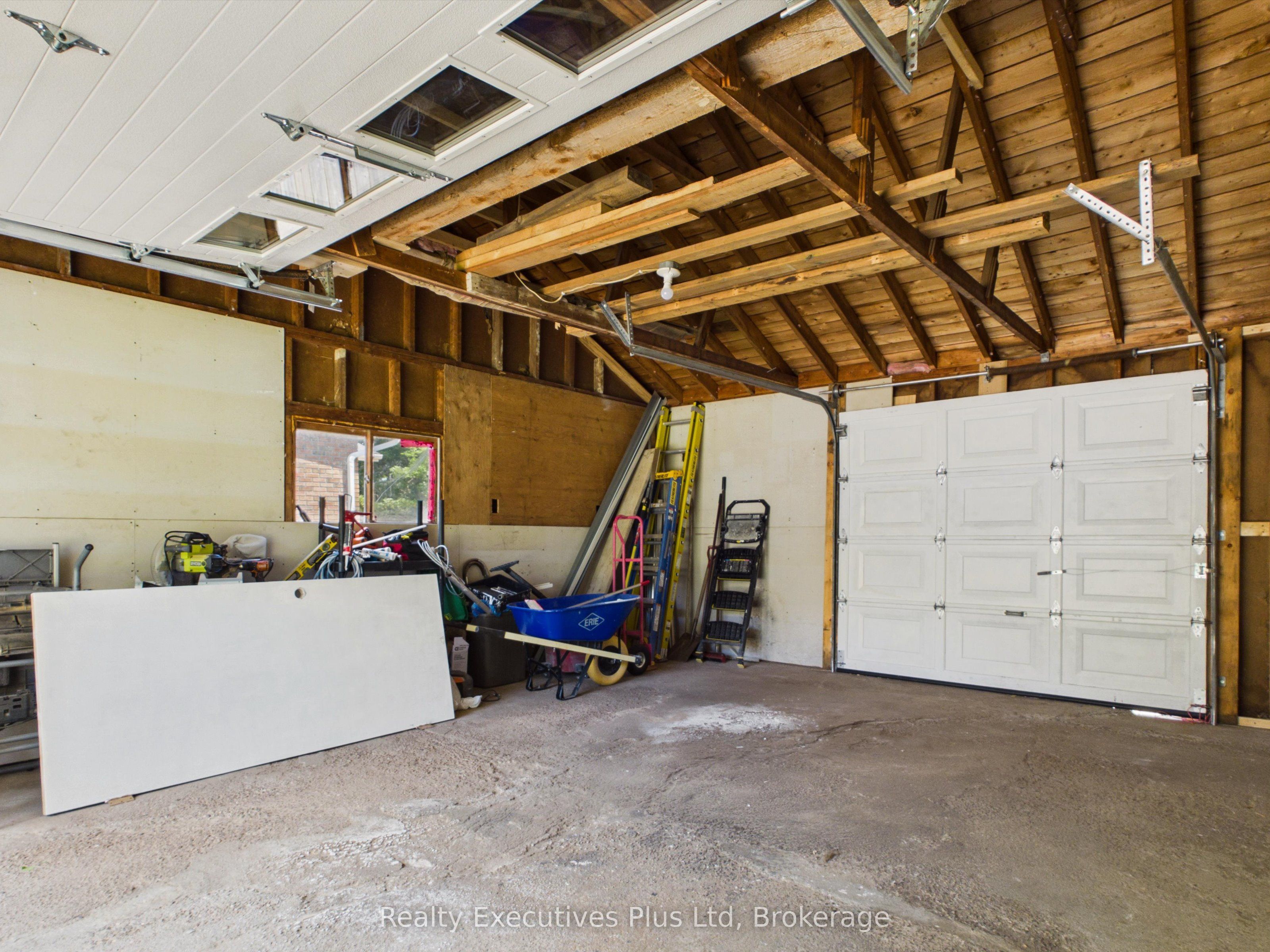 29 Queen Street Property Photo 43