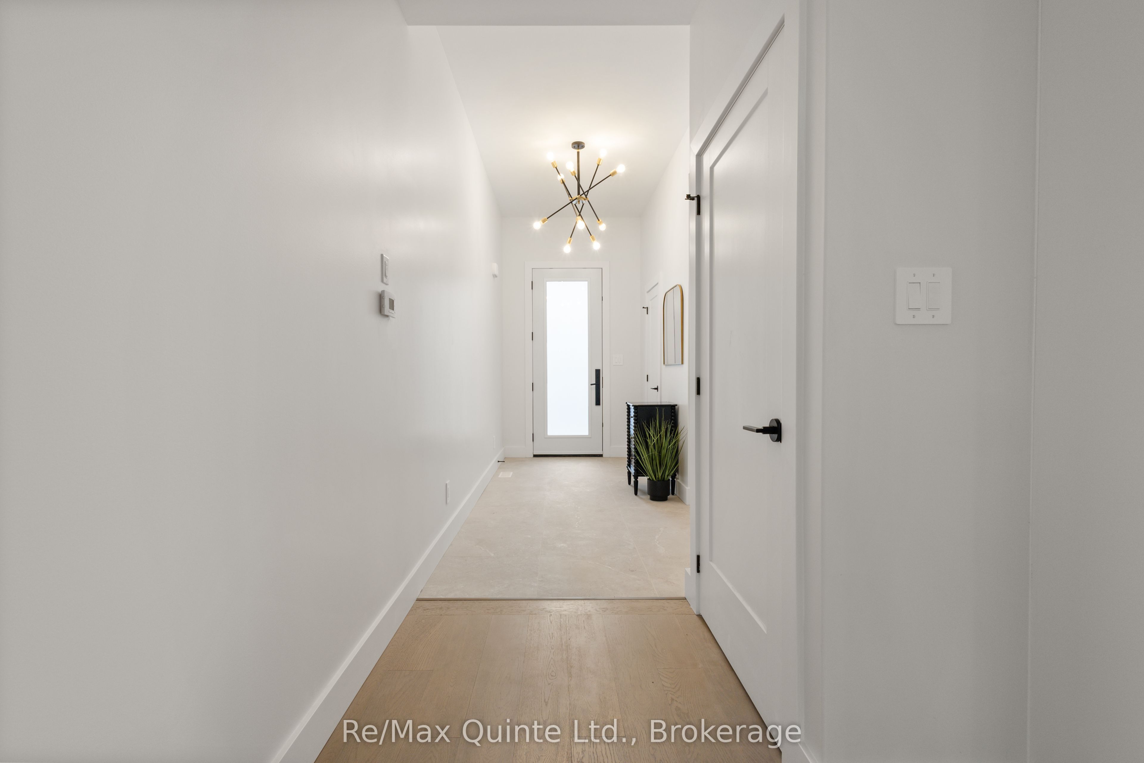 27 Exeter Court Property Photo 10