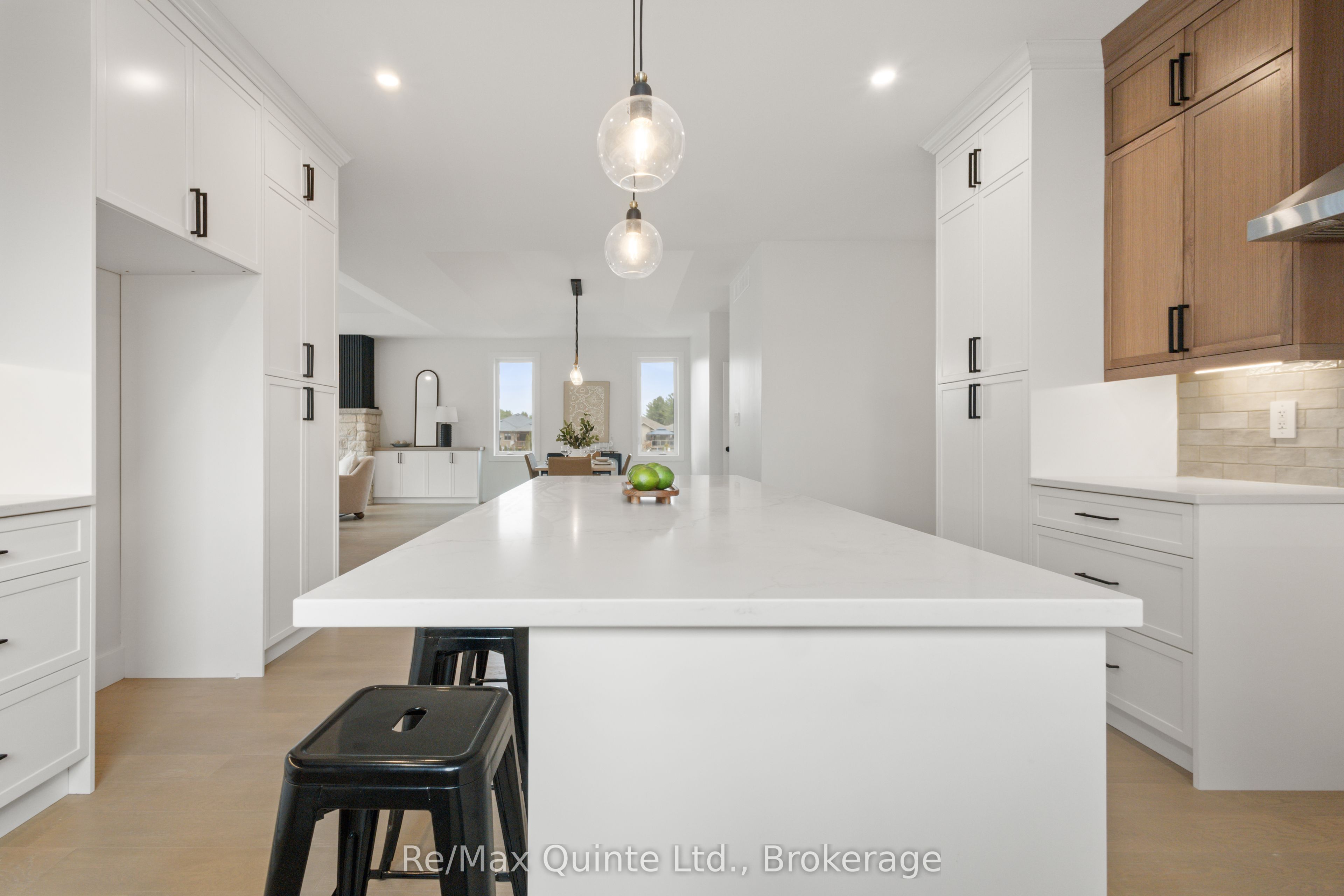 27 Exeter Court Property Photo 14