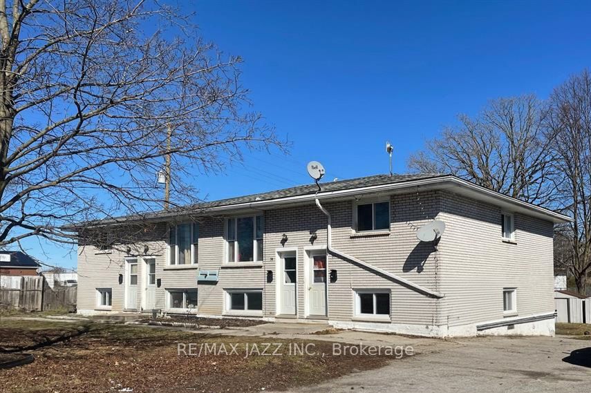 37-43 Leonard Avenue Property Photo 1