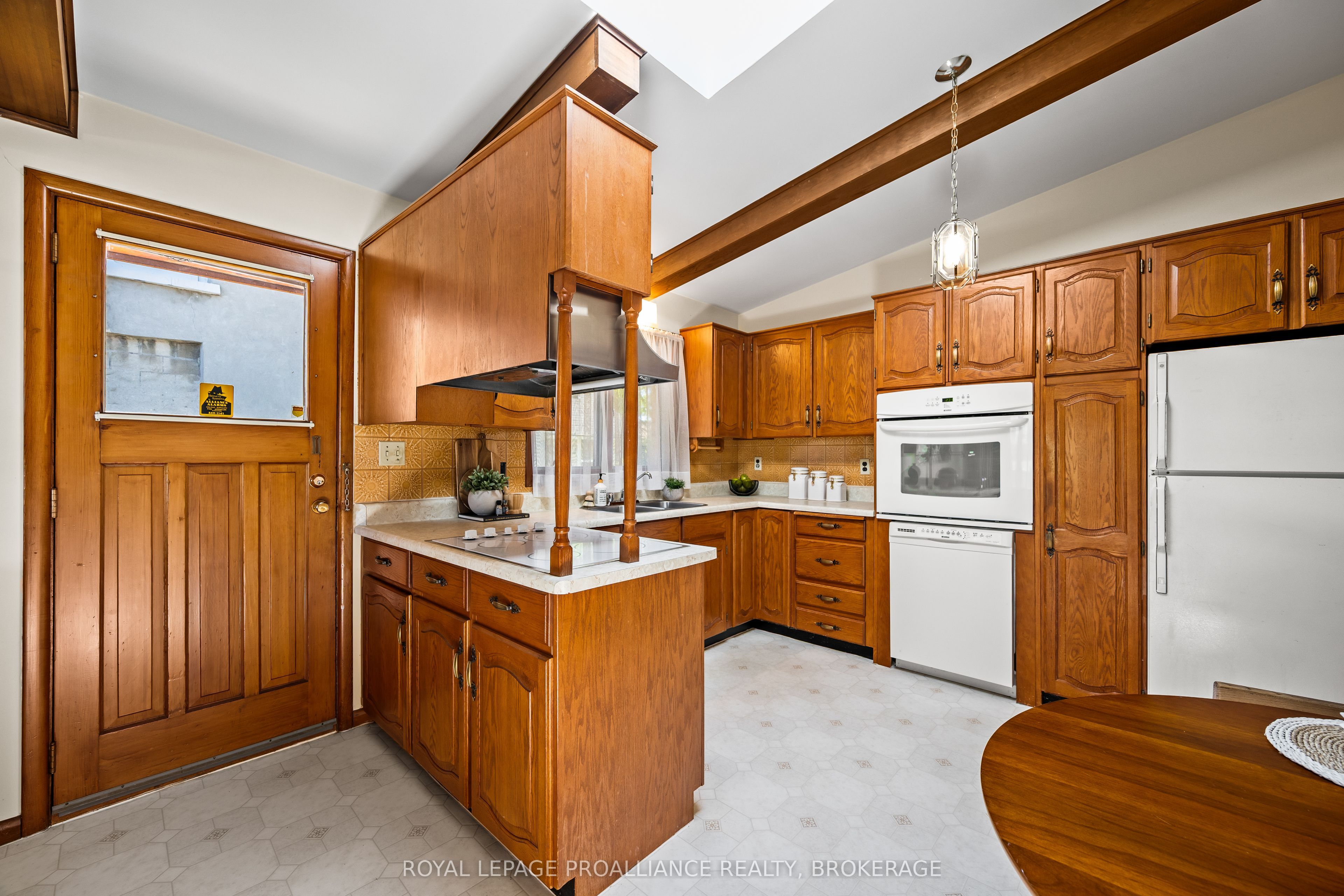 2 Churchill Street Property Photo 20