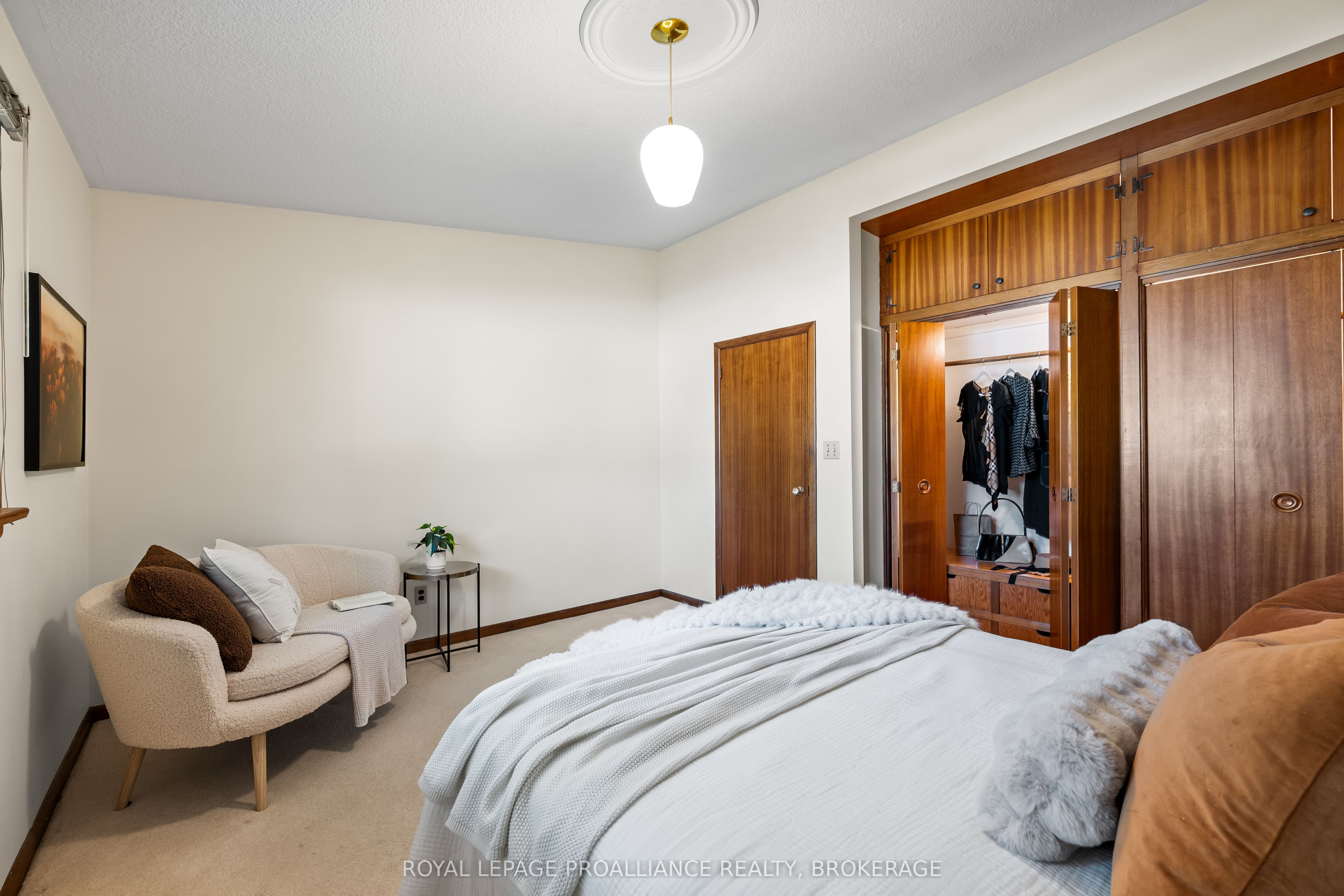 2 Churchill Street Property Photo 28
