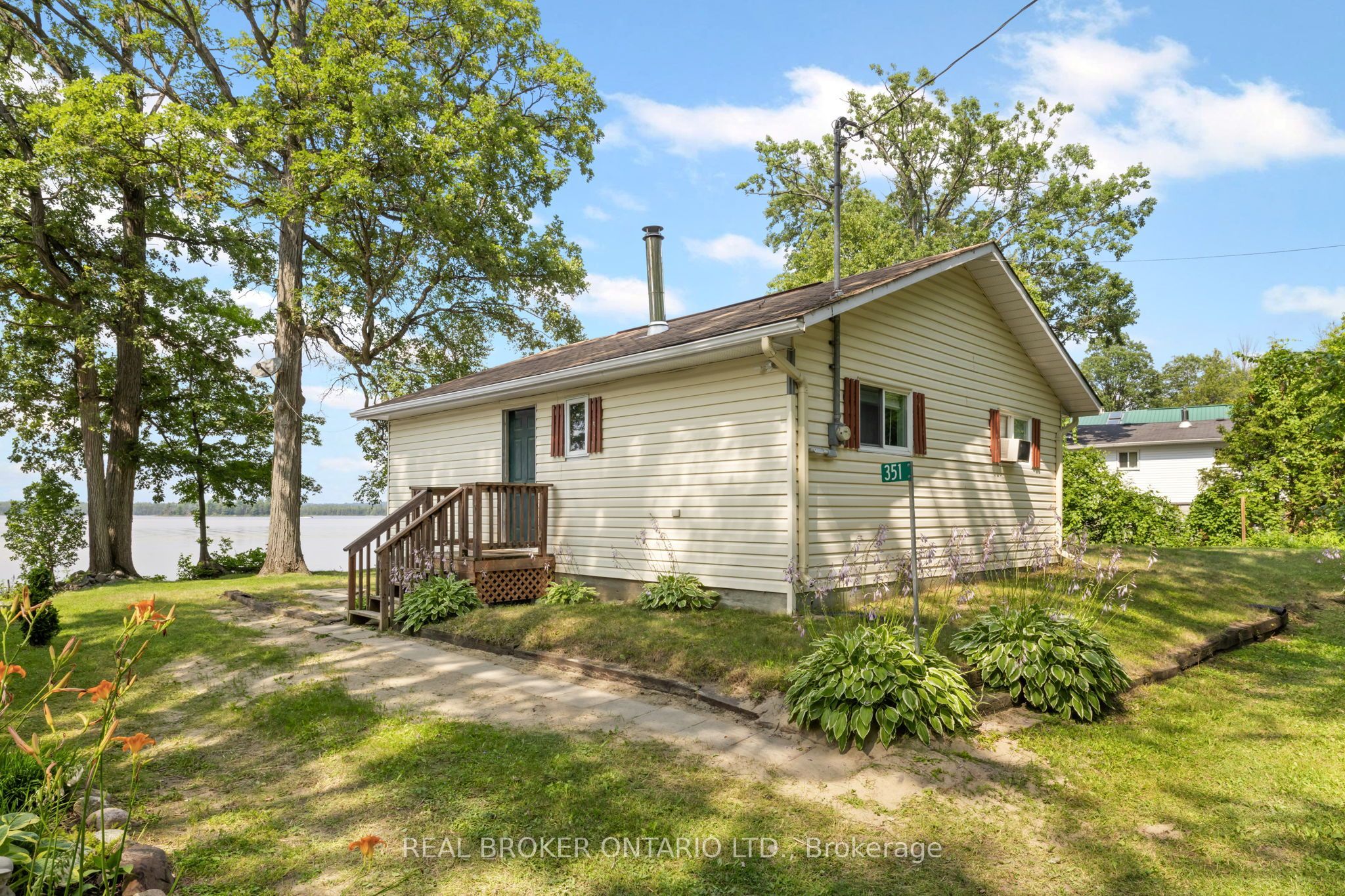 351 Leavoy Lane Property Photo 1
