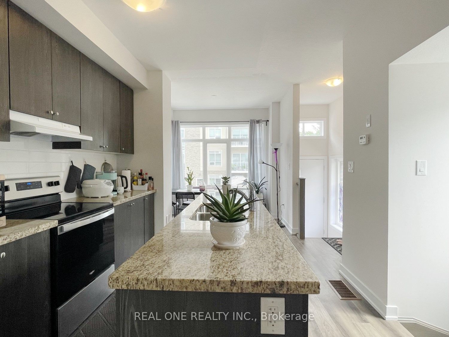 1 Markle Crescent Property Photo 8