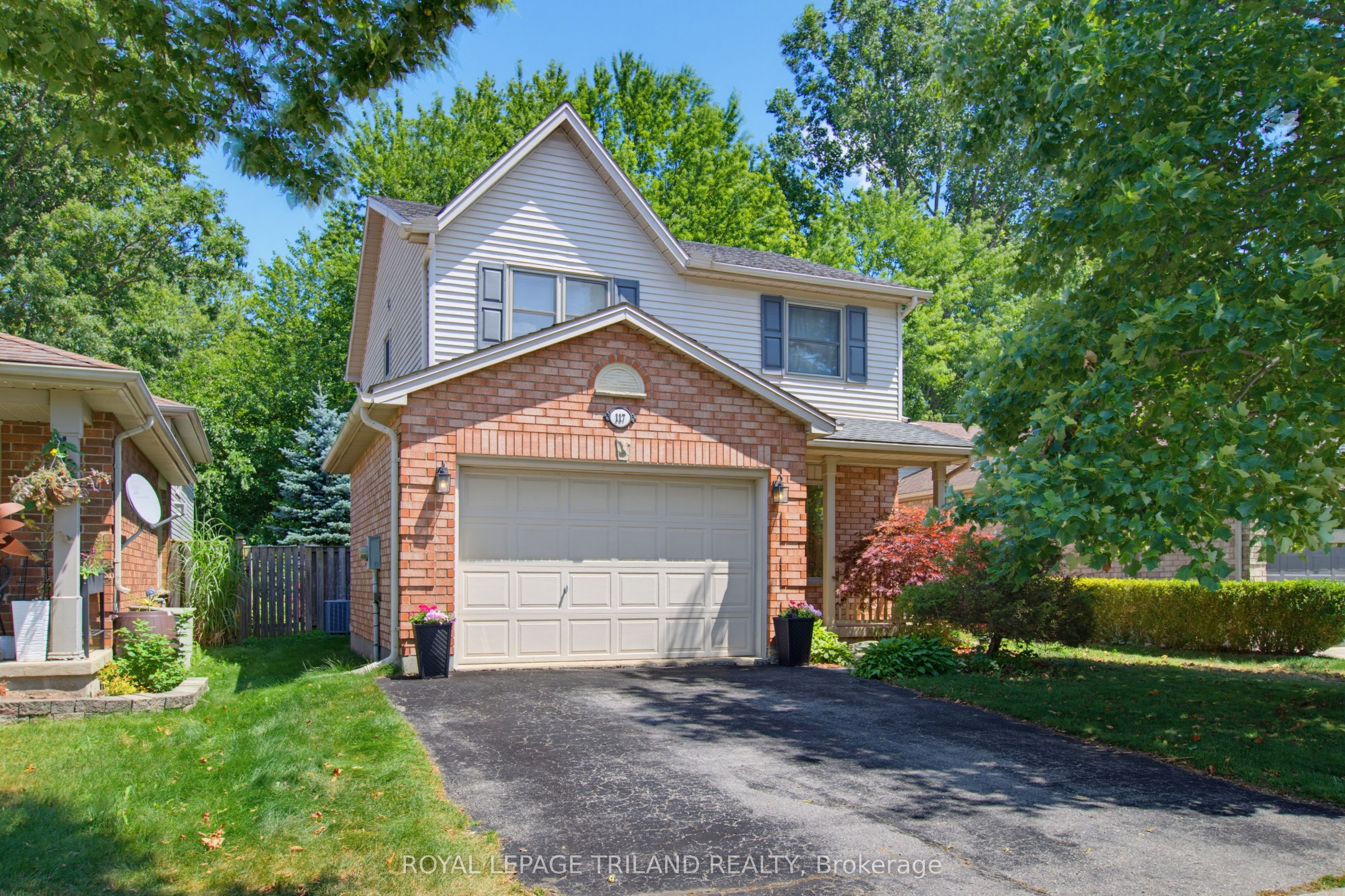 117 Bournemouth Drive Property Photo 1