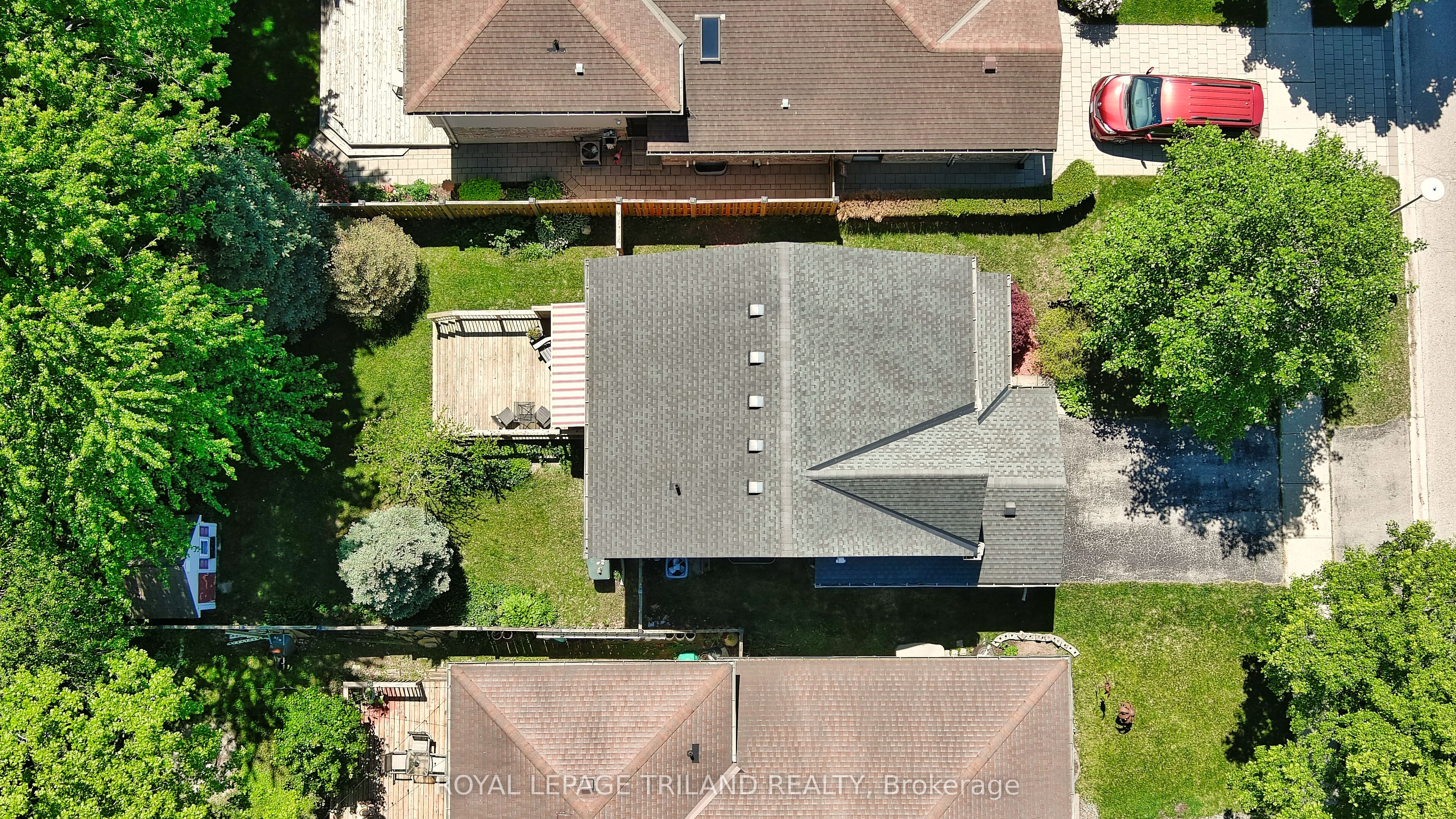 117 Bournemouth Drive Property Photo 2
