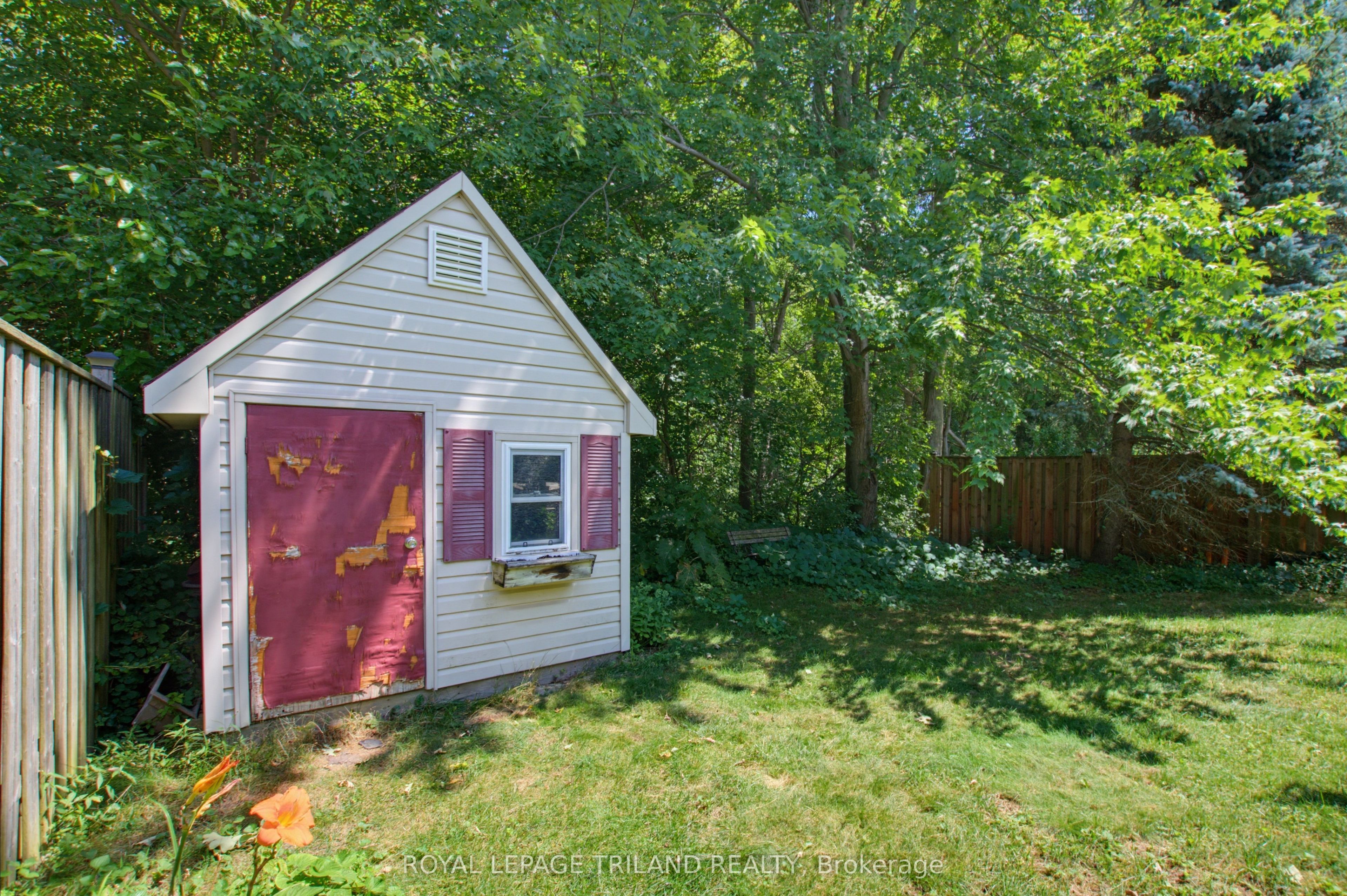 117 Bournemouth Drive Property Photo 40