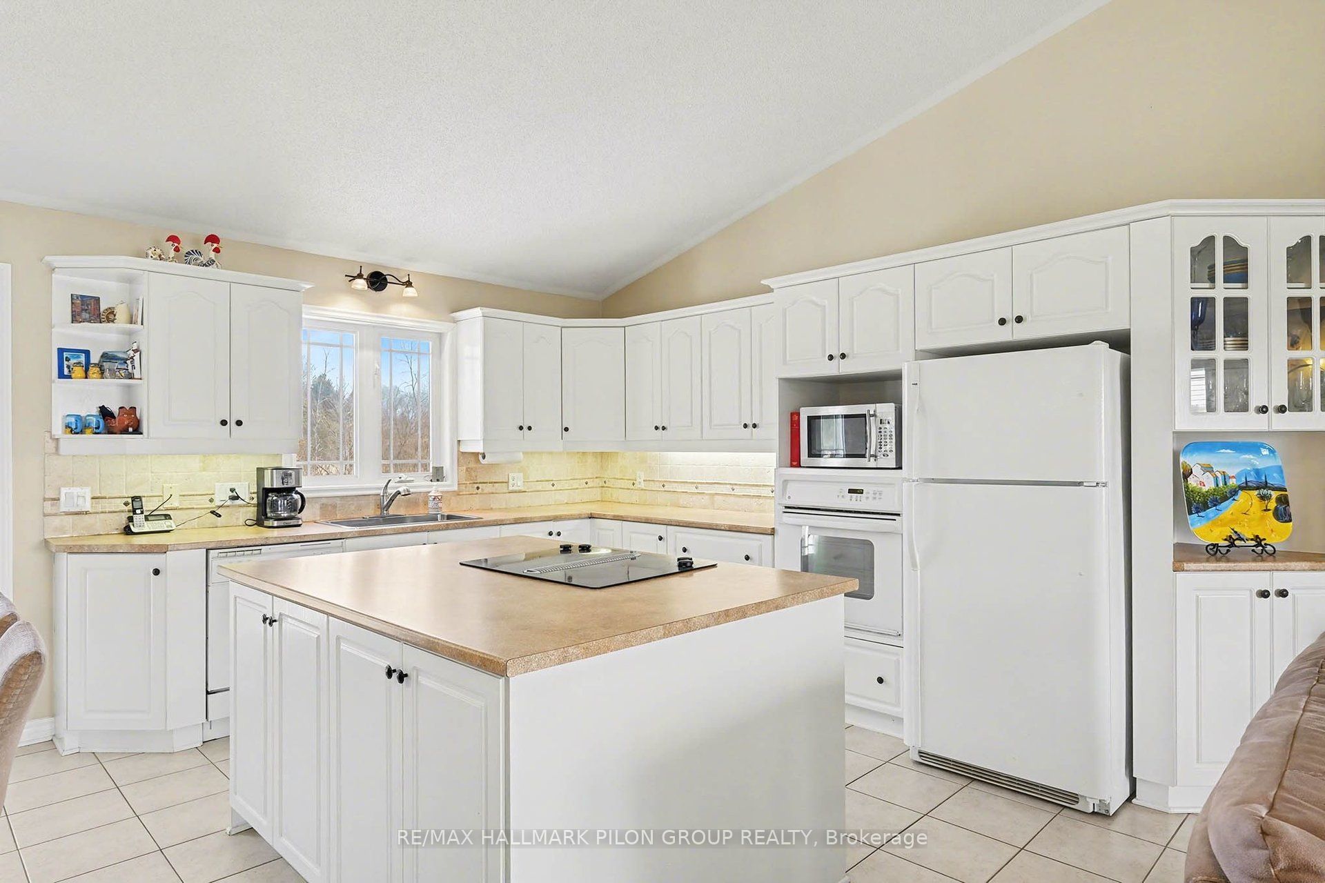 5029 Canaan Road Property Photo 6