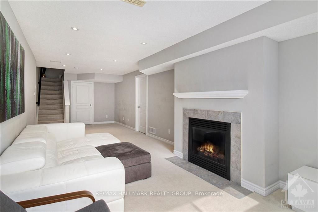 428 Arncliffe Avenue Property Photo 23