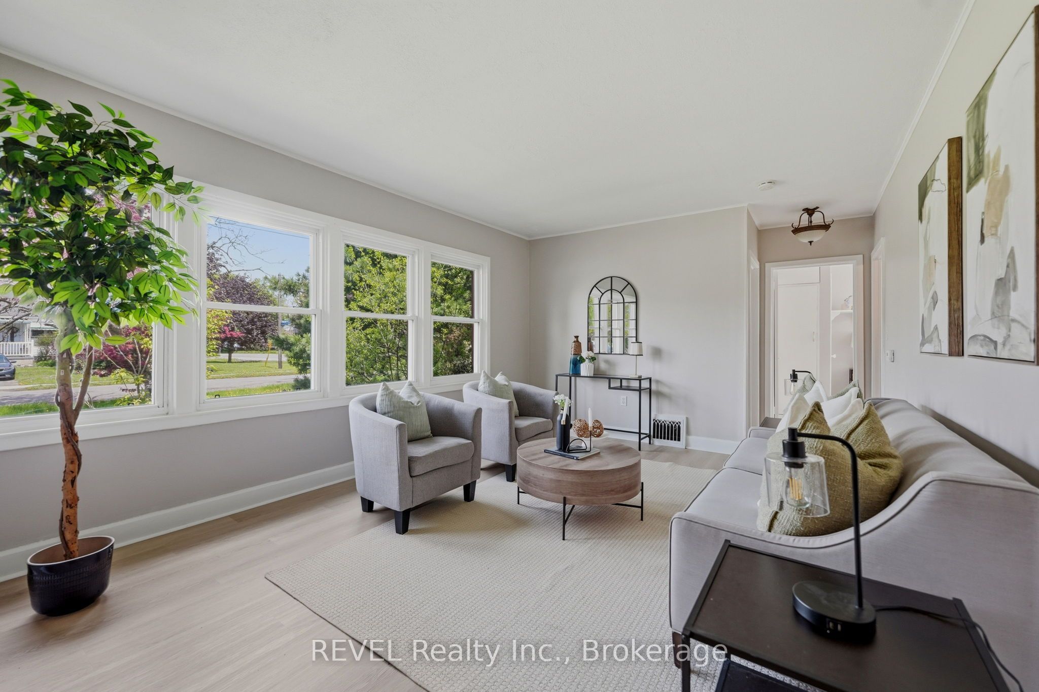 7962 Booth Street Property Photo 2
