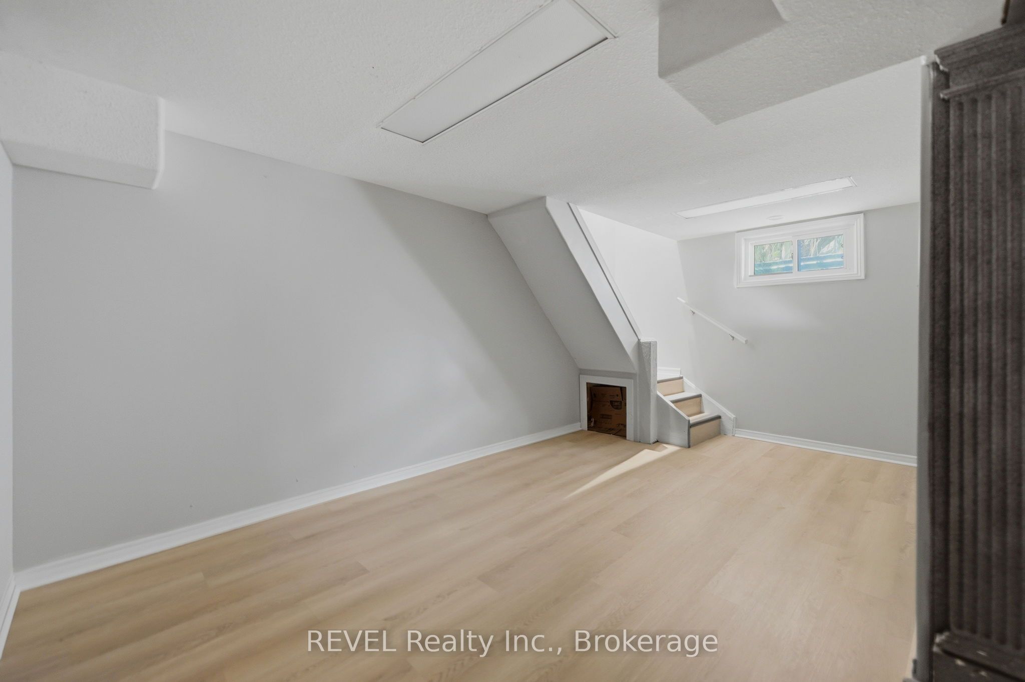 7962 Booth Street Property Photo 18