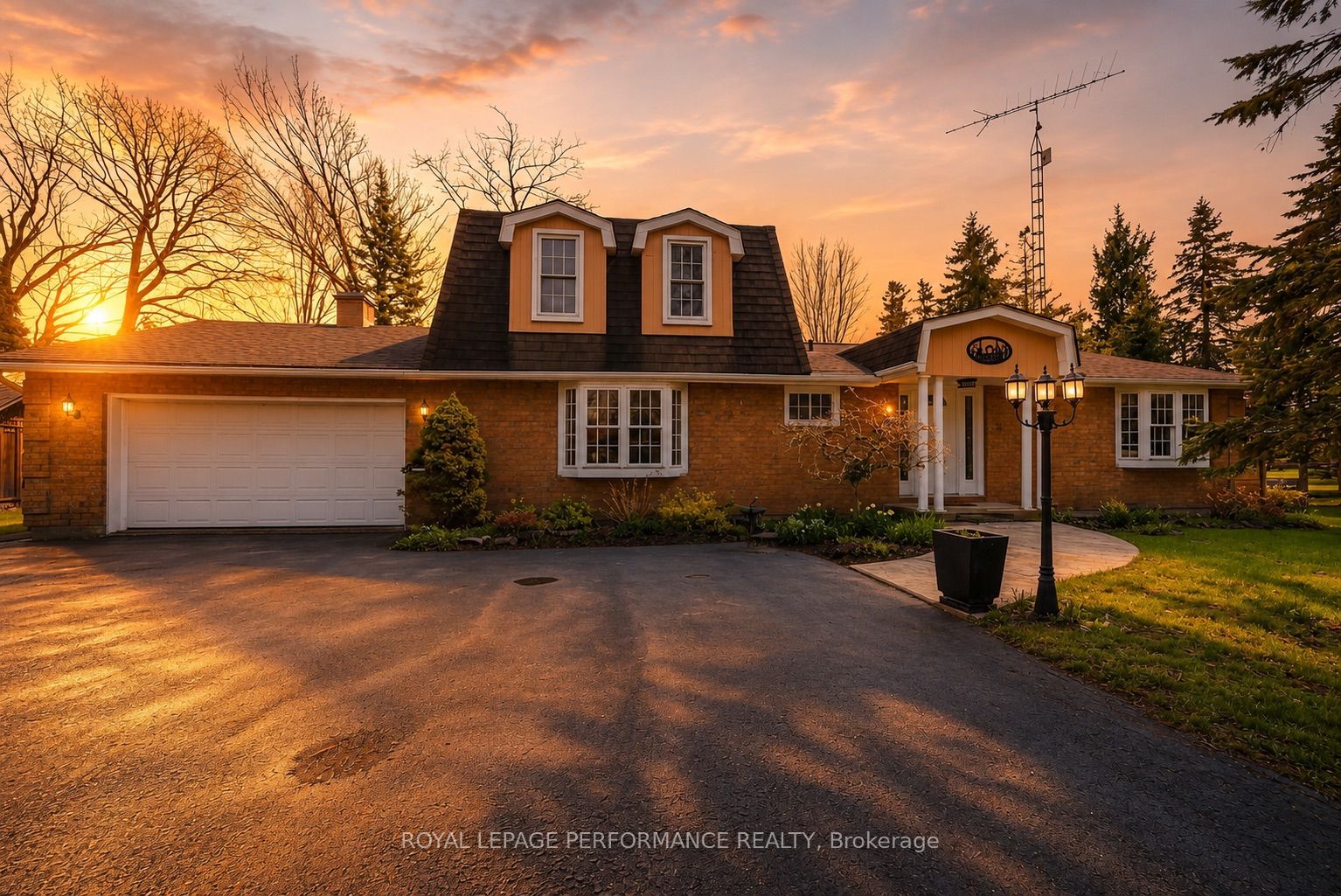 6588 Tree Haven Road Property Photo 1