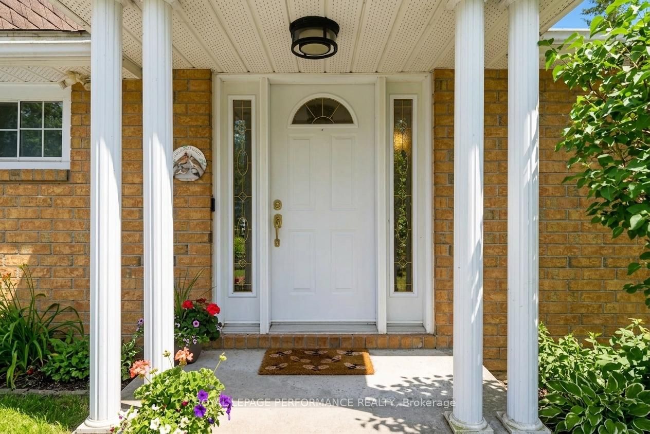 6588 Tree Haven Road Property Photo 3