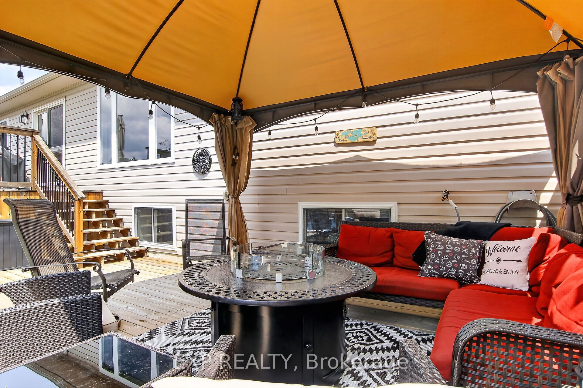 395 Jamieson Street Property Photo 33
