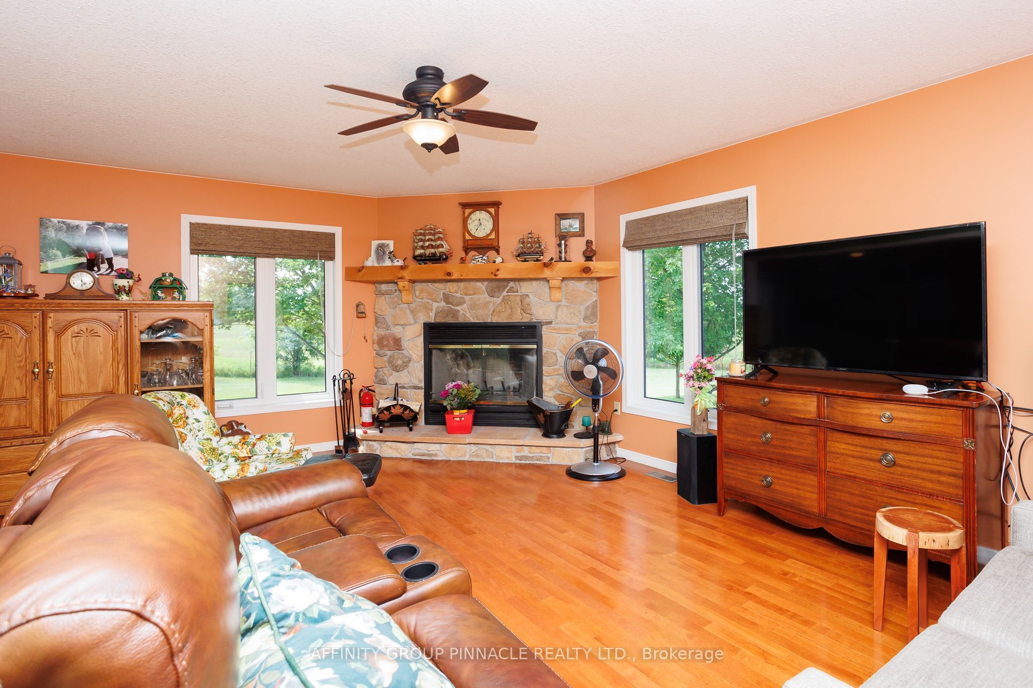 243 Fairbairn Road Property Photo 10