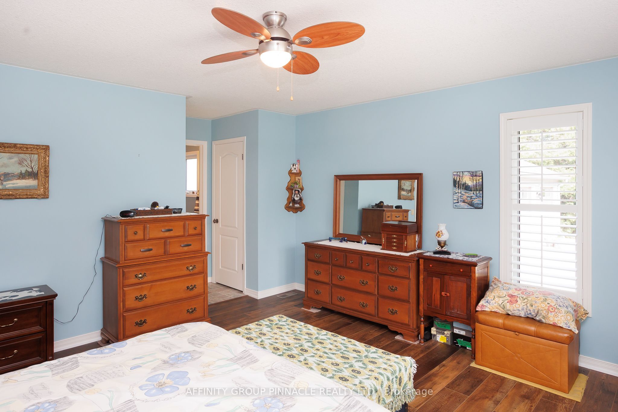 243 Fairbairn Road Property Photo 25