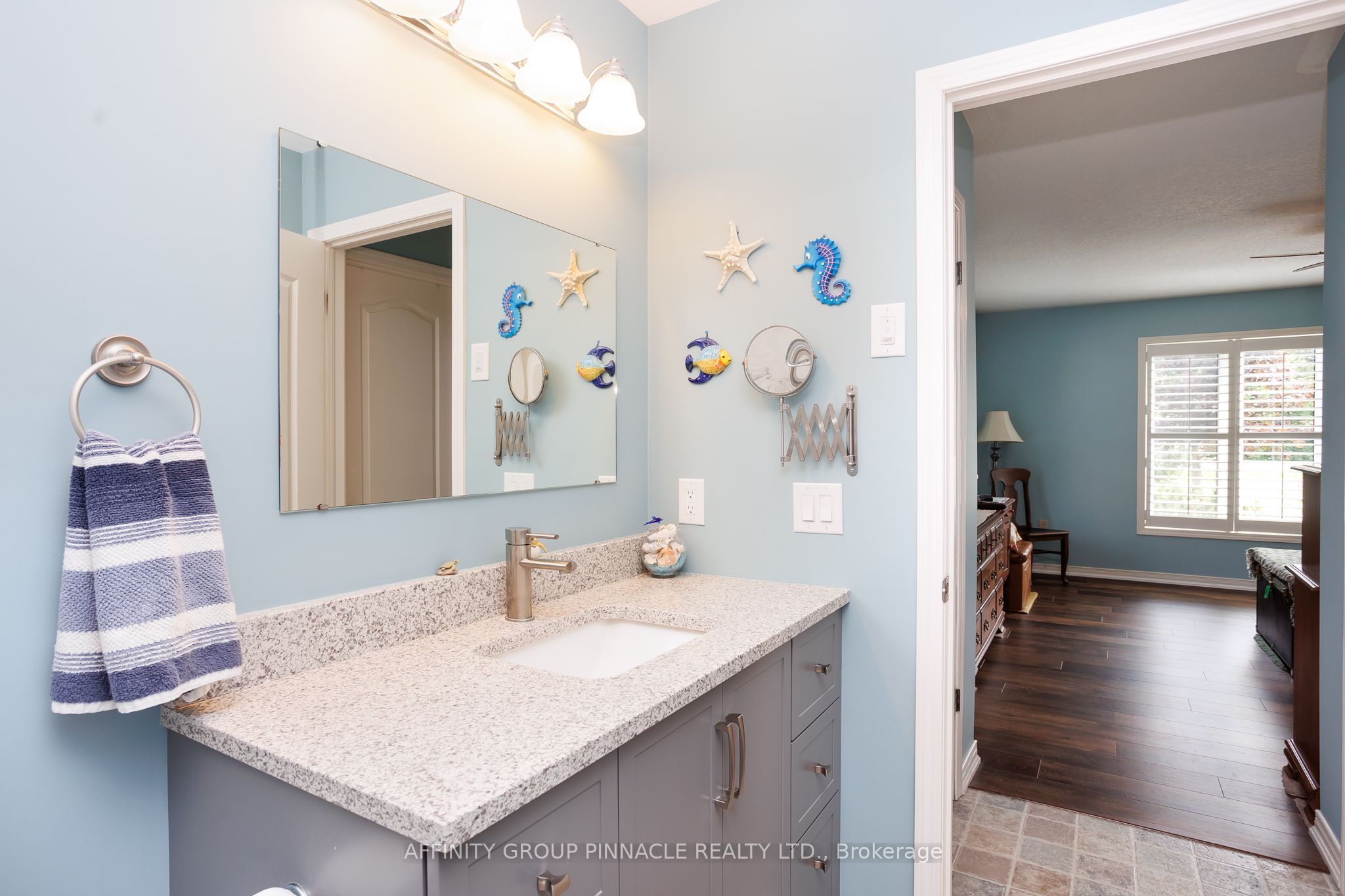 243 Fairbairn Road Property Photo 28