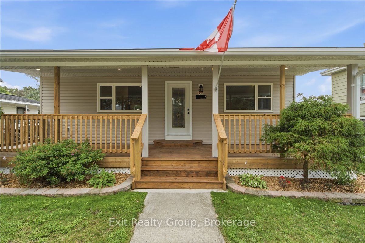8 Albert Street Property Photo 4