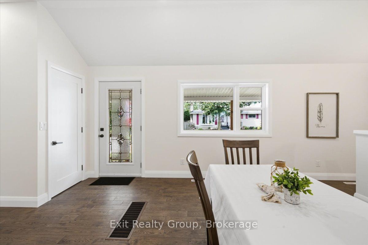 8 Albert Street Property Photo 5