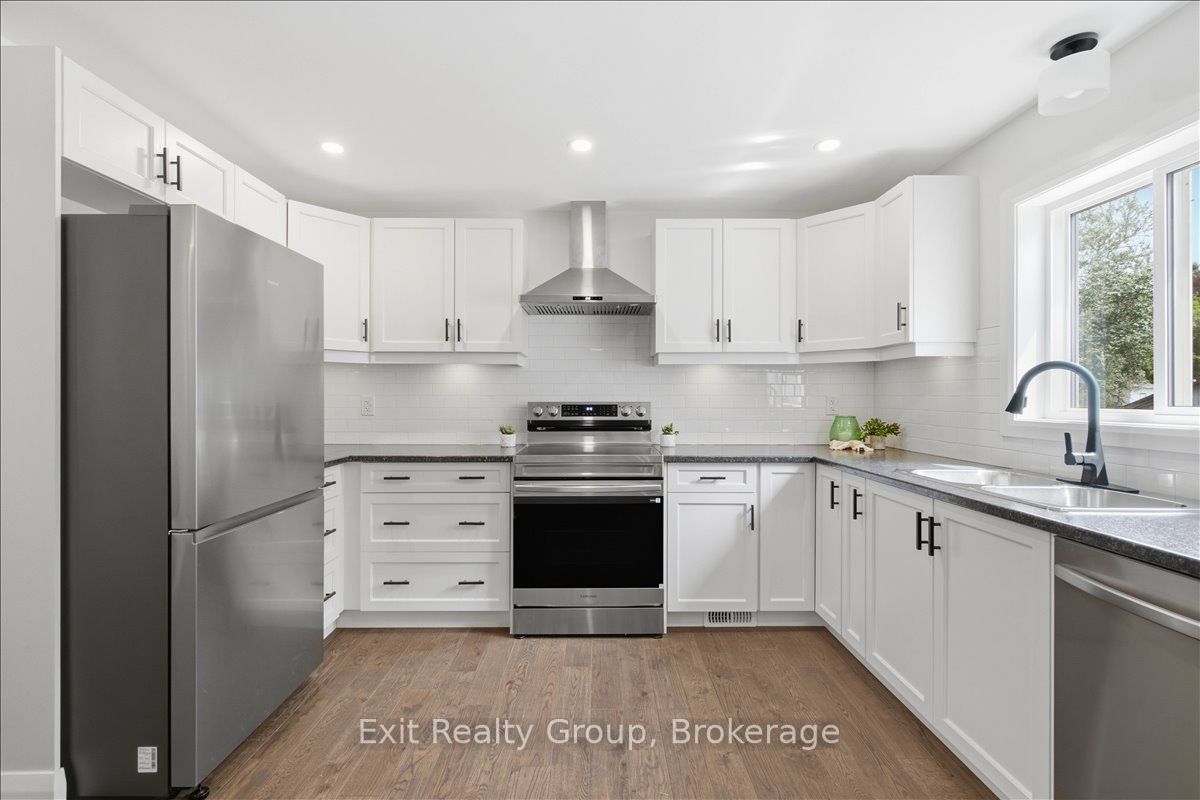 8 Albert Street Property Photo 14