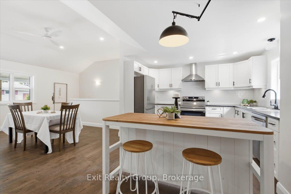 8 Albert Street Property Photo 19