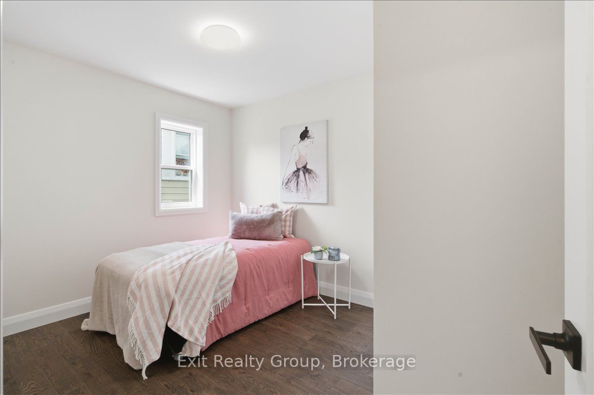 8 Albert Street Property Photo 21