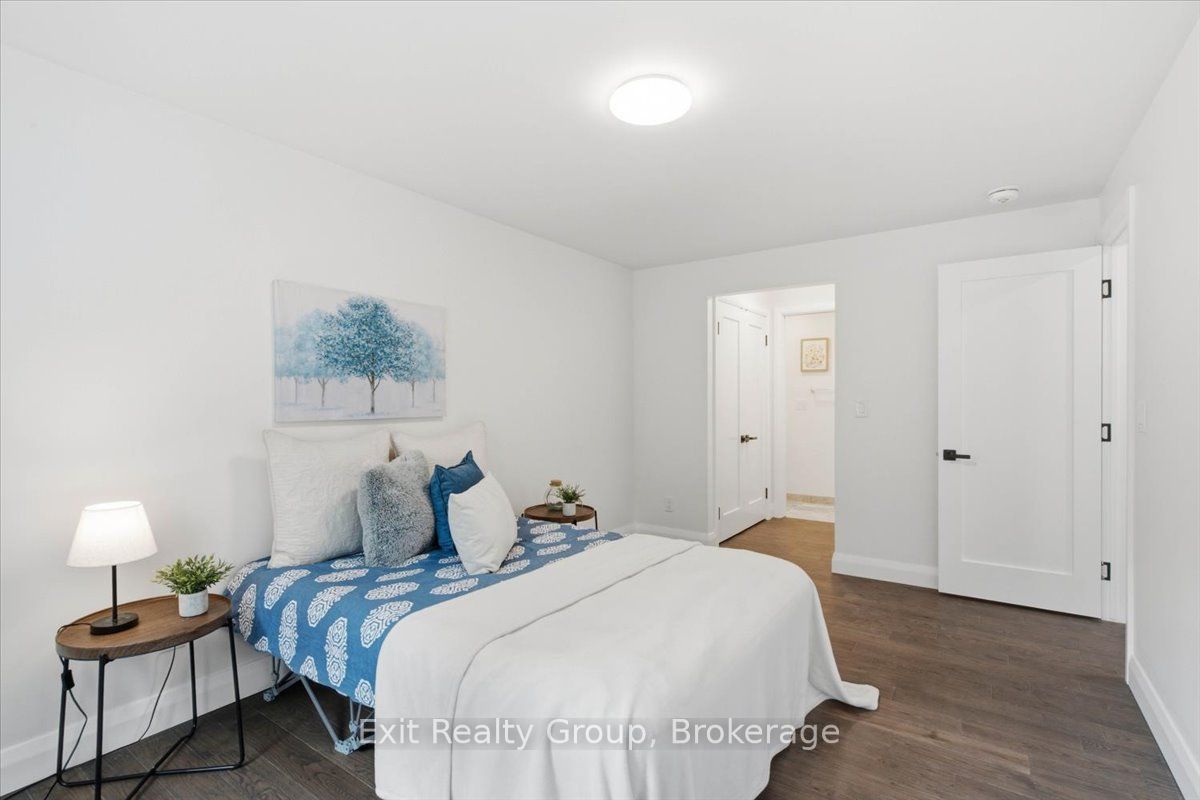 8 Albert Street Property Photo 28