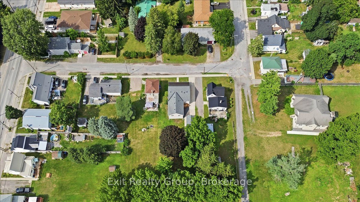 8 Albert Street Property Photo 42