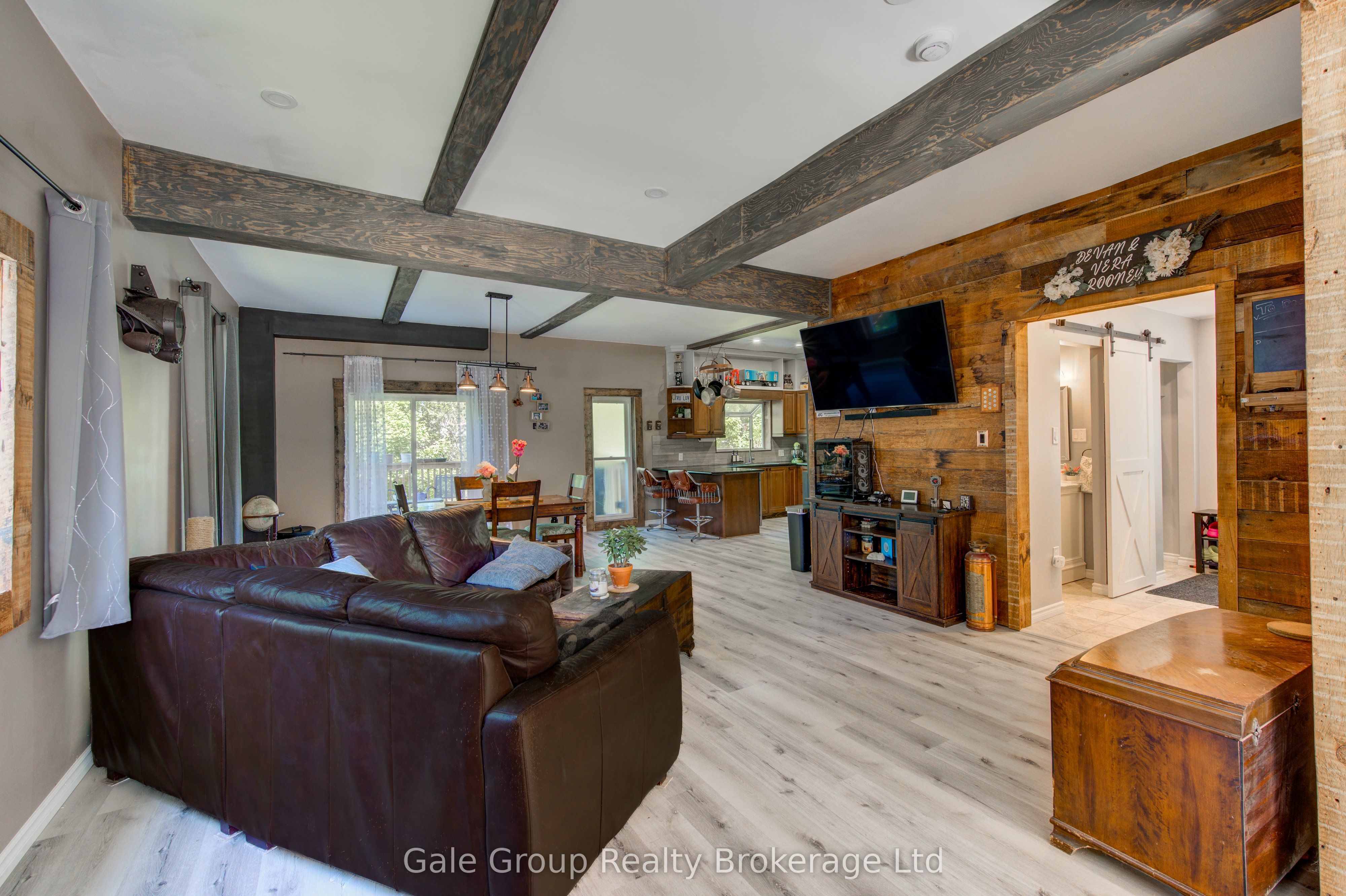 213 Albert Street Property Photo 15