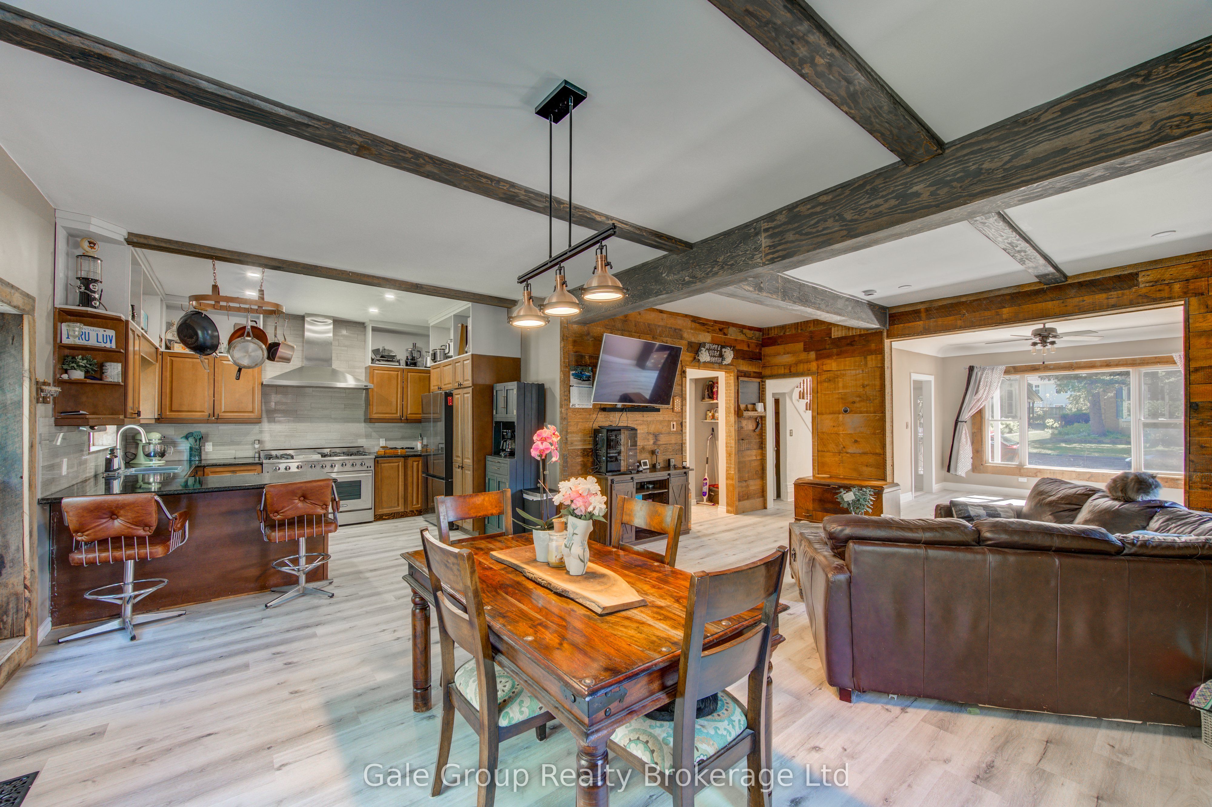 213 Albert Street Property Photo 17