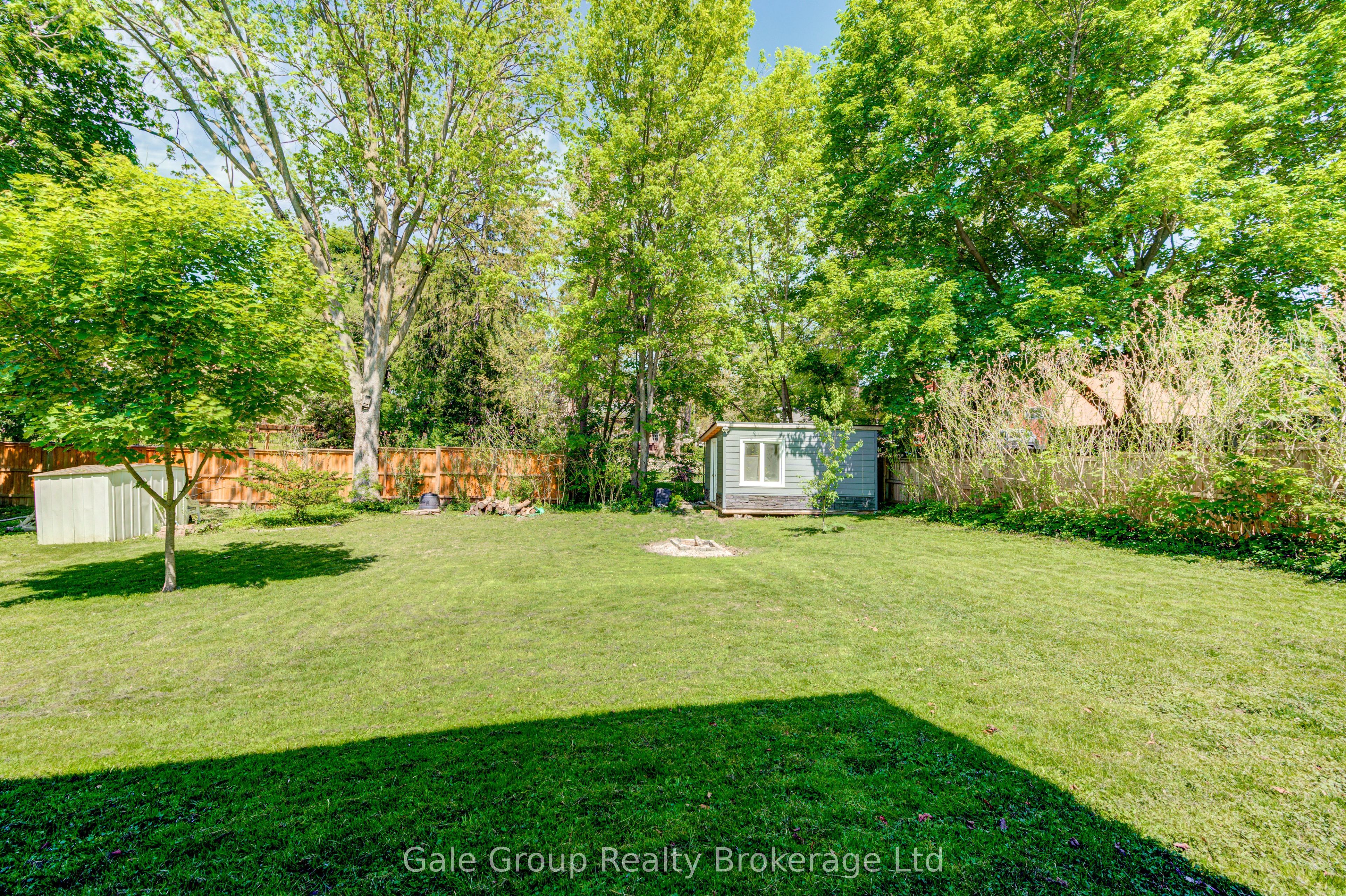 213 Albert Street Property Photo 43