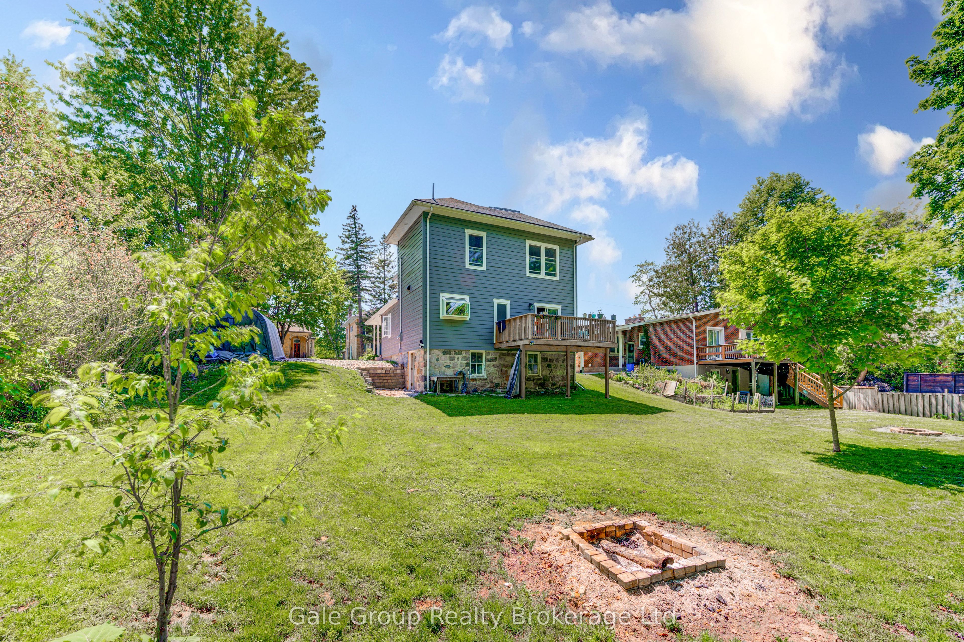 213 Albert Street Property Photo 45