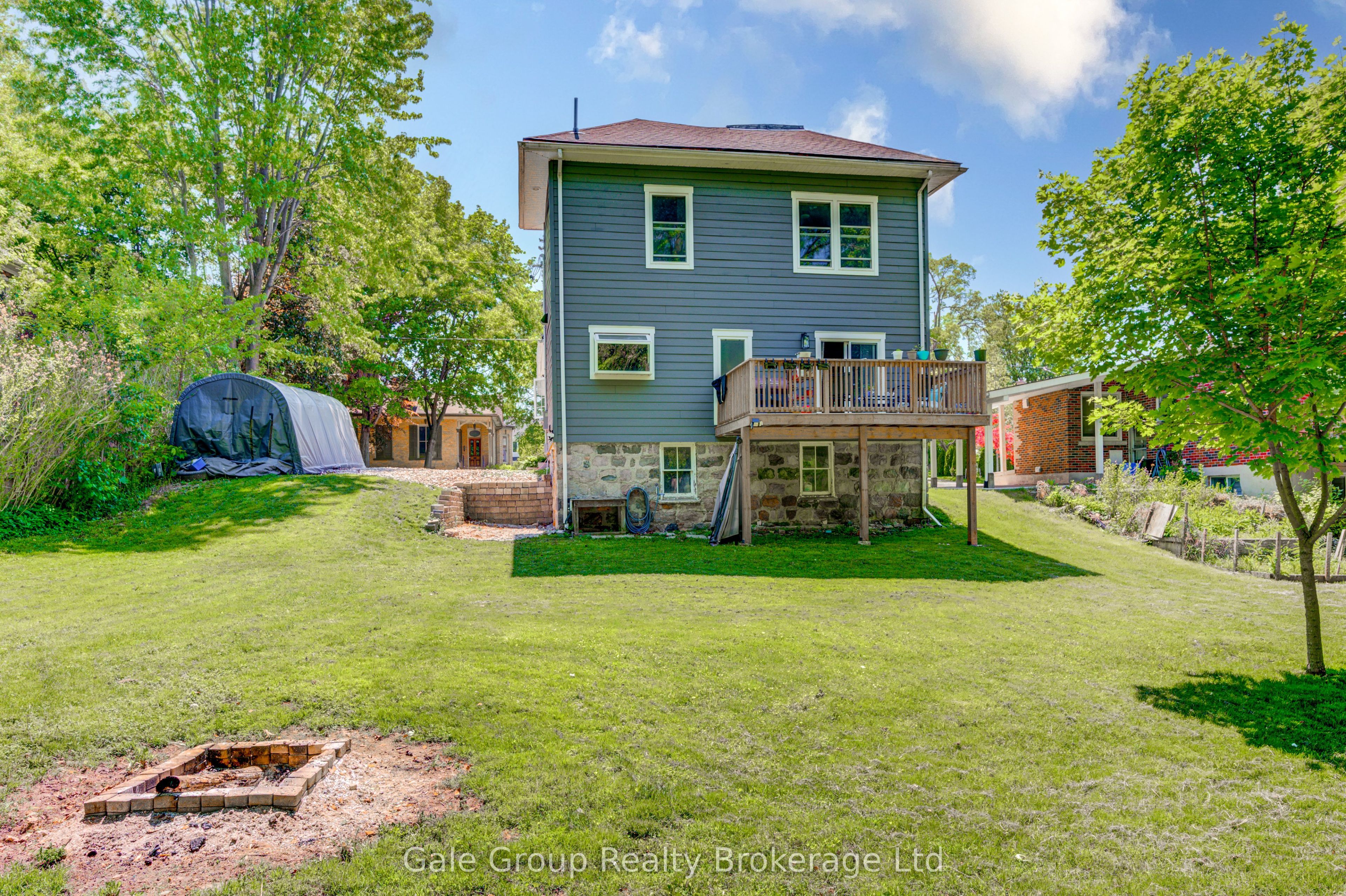 213 Albert Street Property Photo 46