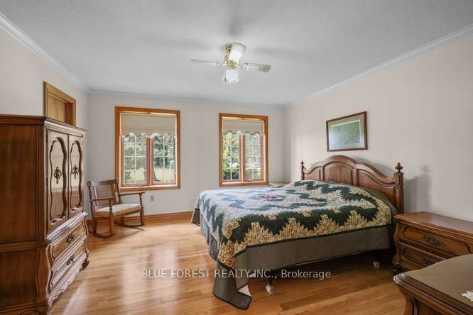 9869 Currie Road Property Photo 17