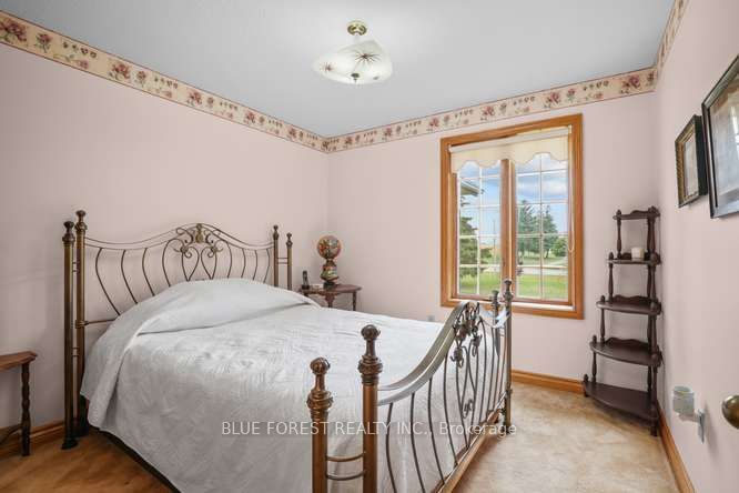 9869 Currie Road Property Photo 20
