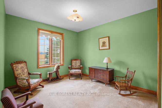 9869 Currie Road Property Photo 21