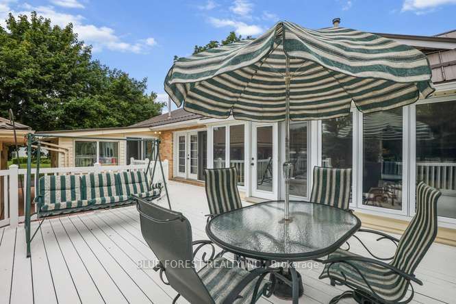9869 Currie Road Property Photo 33