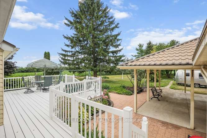 9869 Currie Road Property Photo 35