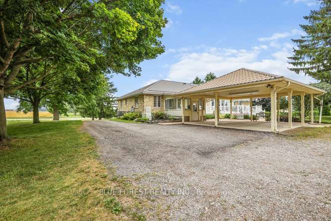9869 Currie Road Property Photo 36