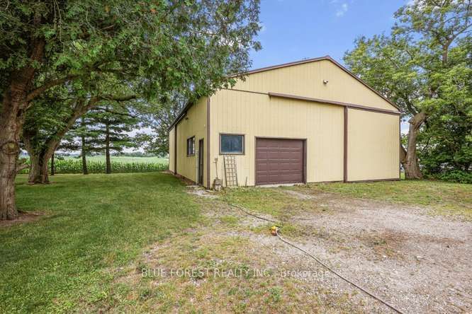 9869 Currie Road Property Photo 38