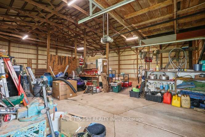 9869 Currie Road Property Photo 40