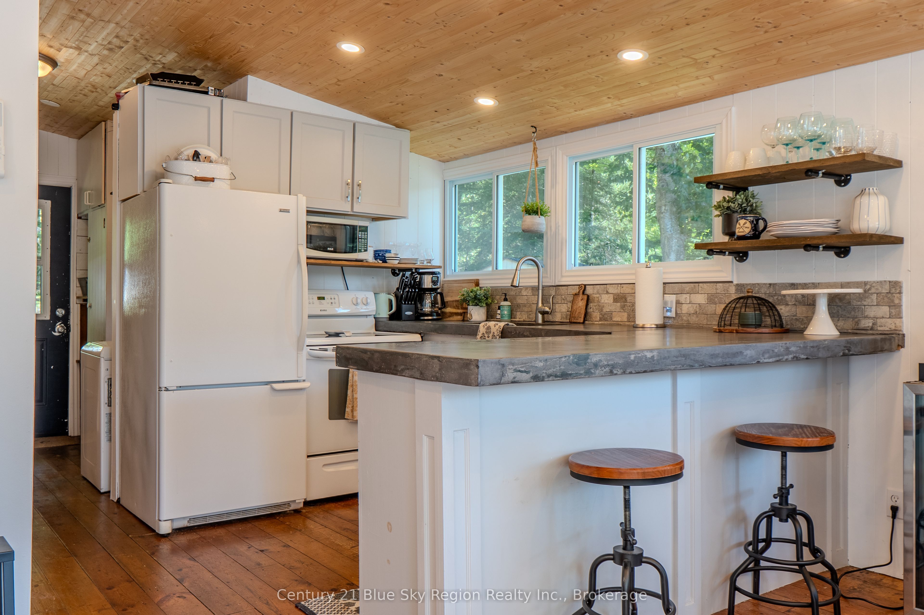 2149 Peninsula Road Property Photo 6