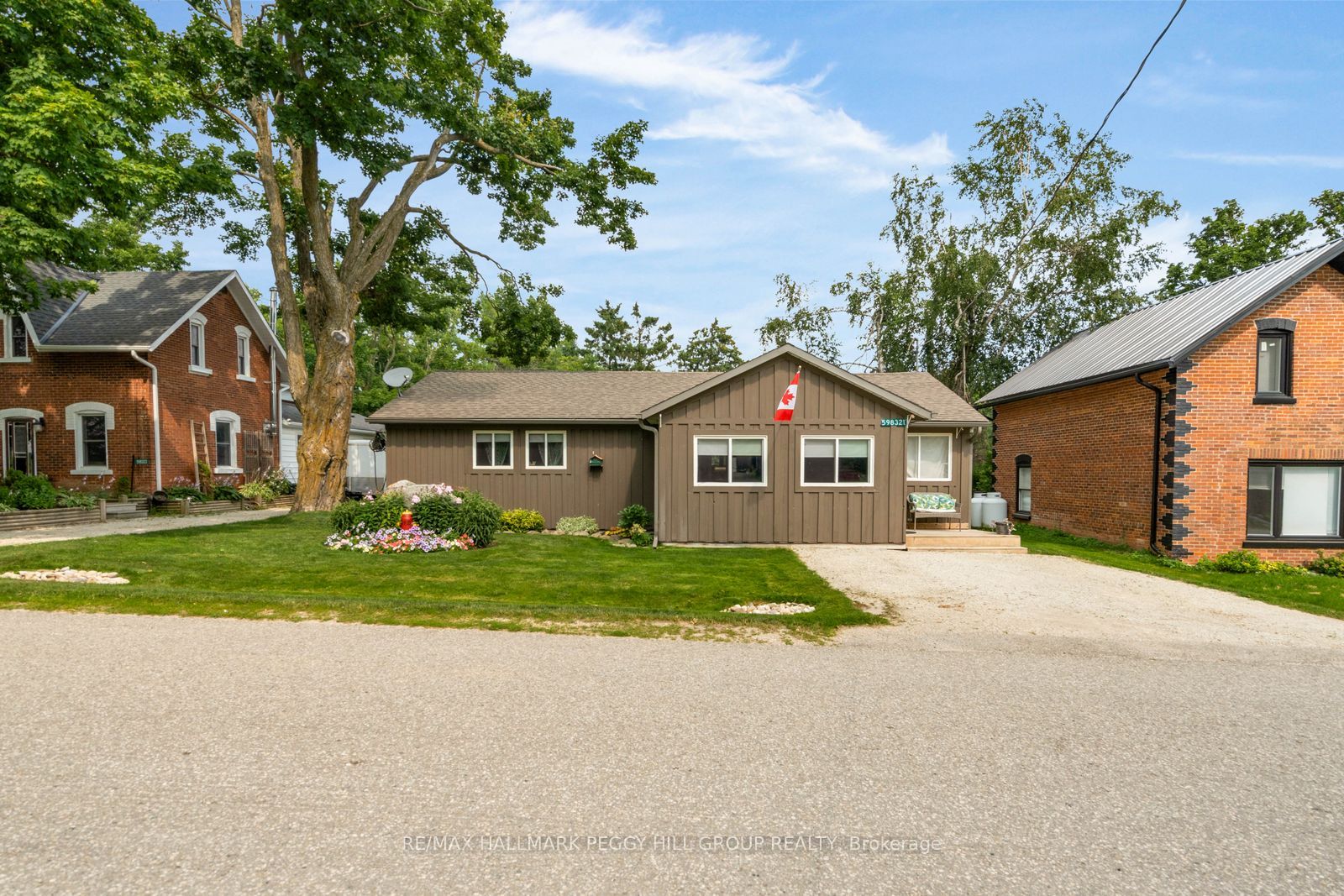 598321 2nd Line W Property Photo 1