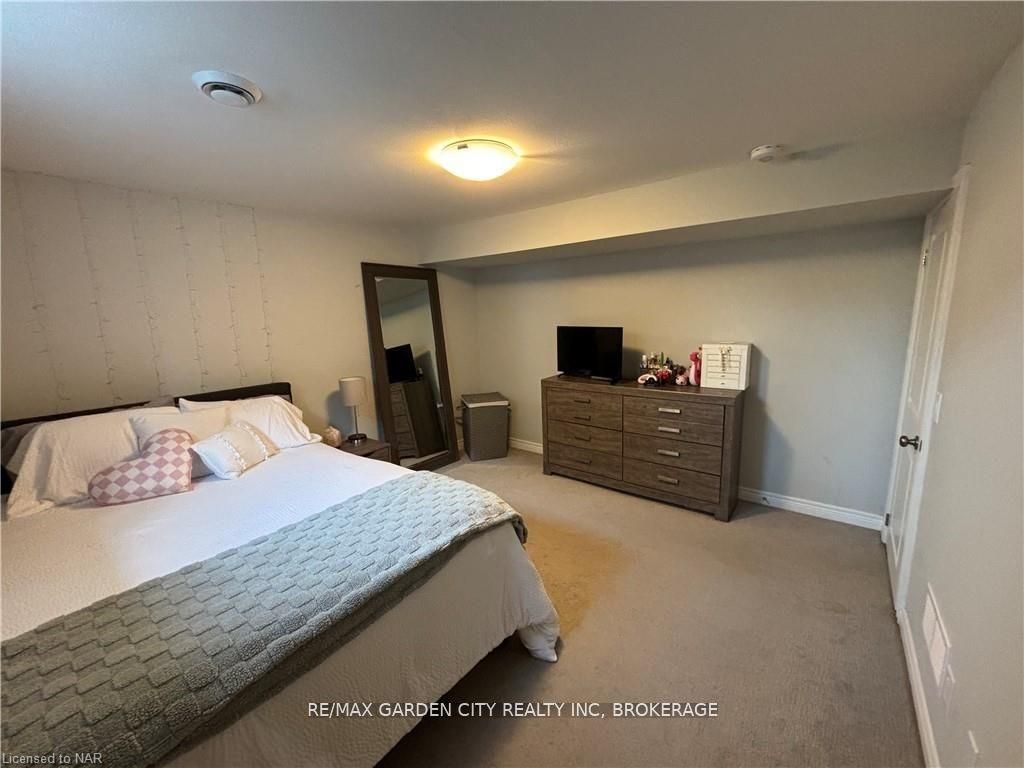 34 Bounty Avenue Property Photo 21