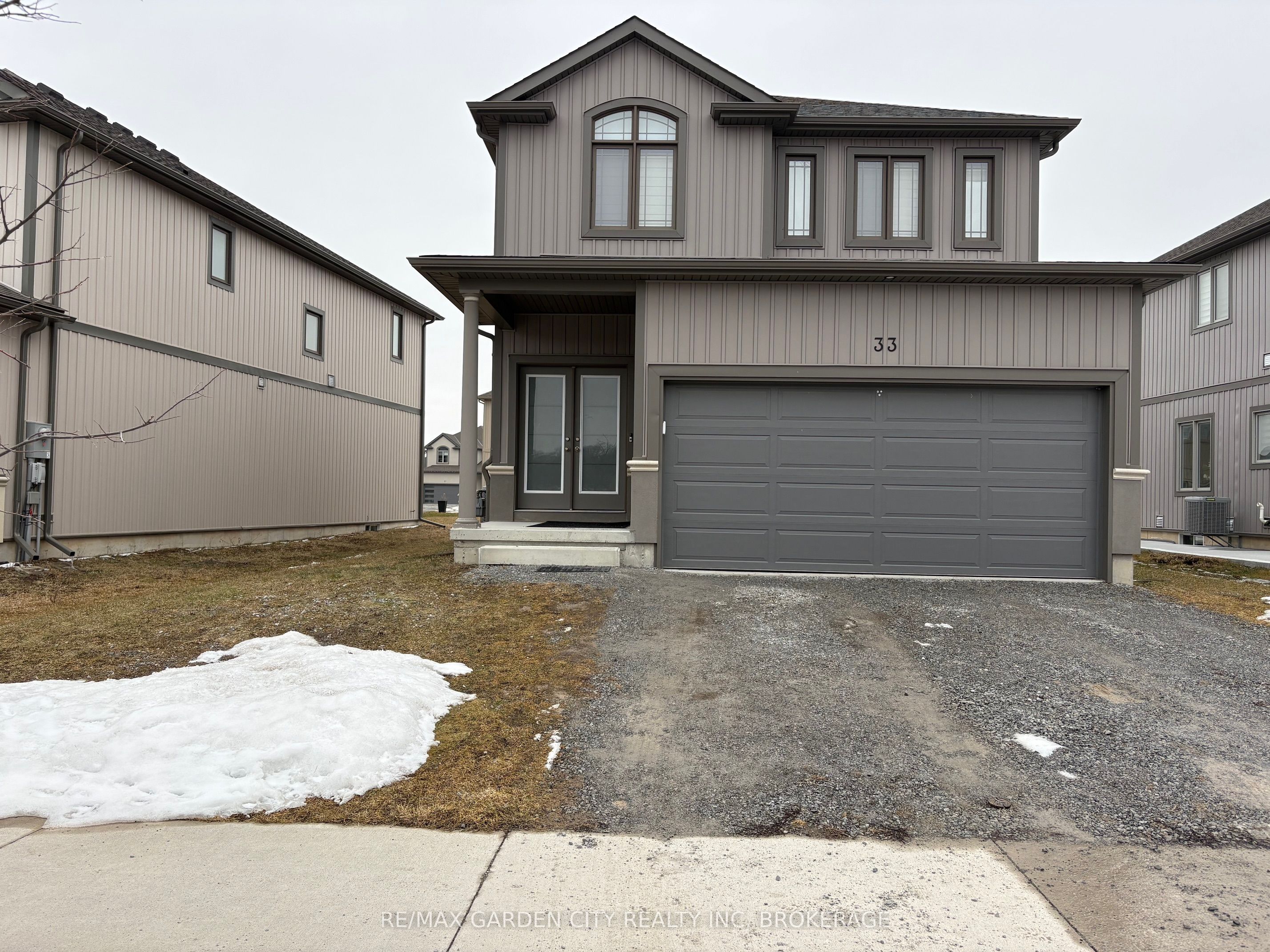 33 Bounty Avenue Property Photo 1