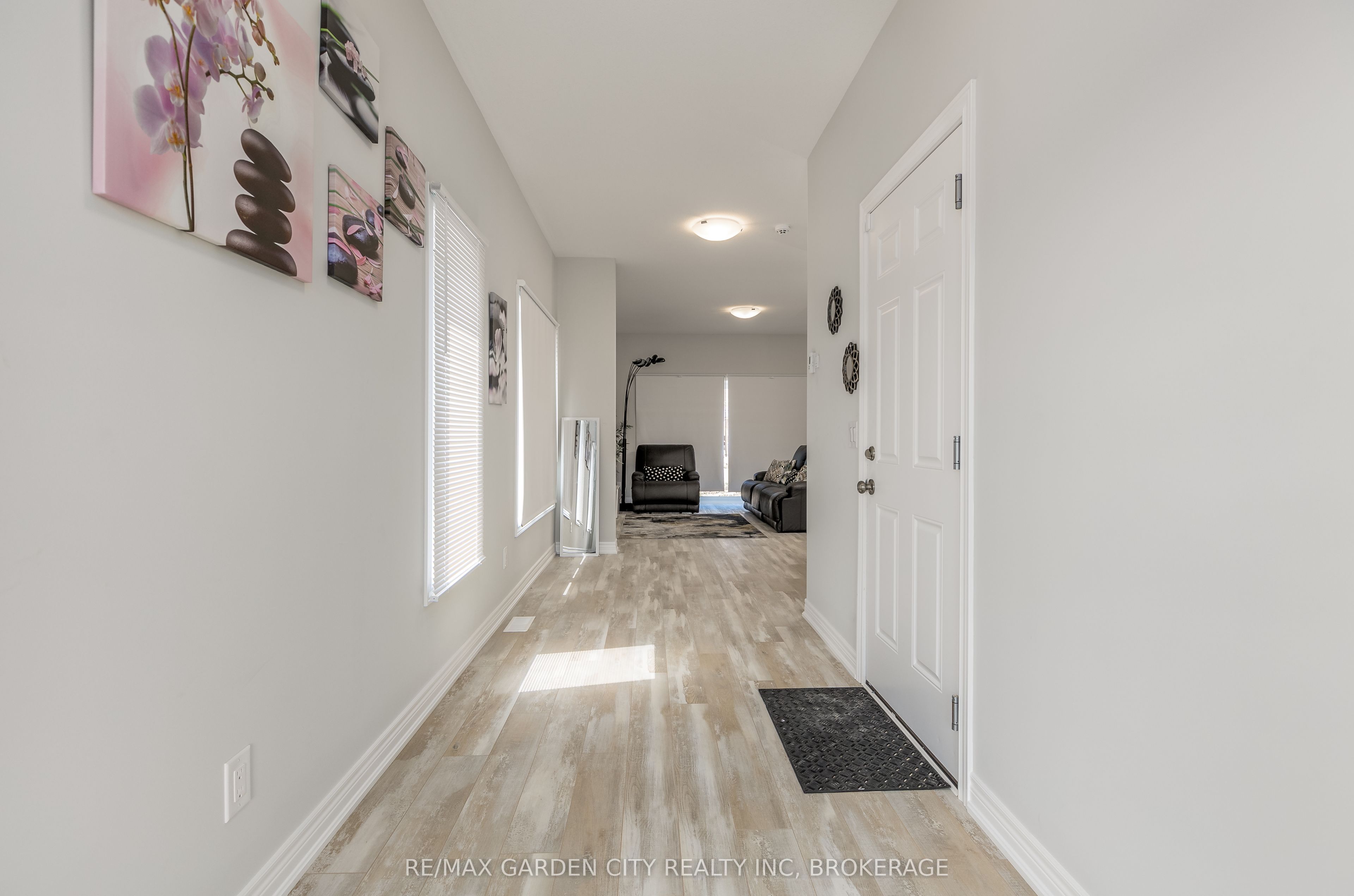 33 Bounty Avenue Property Photo 2