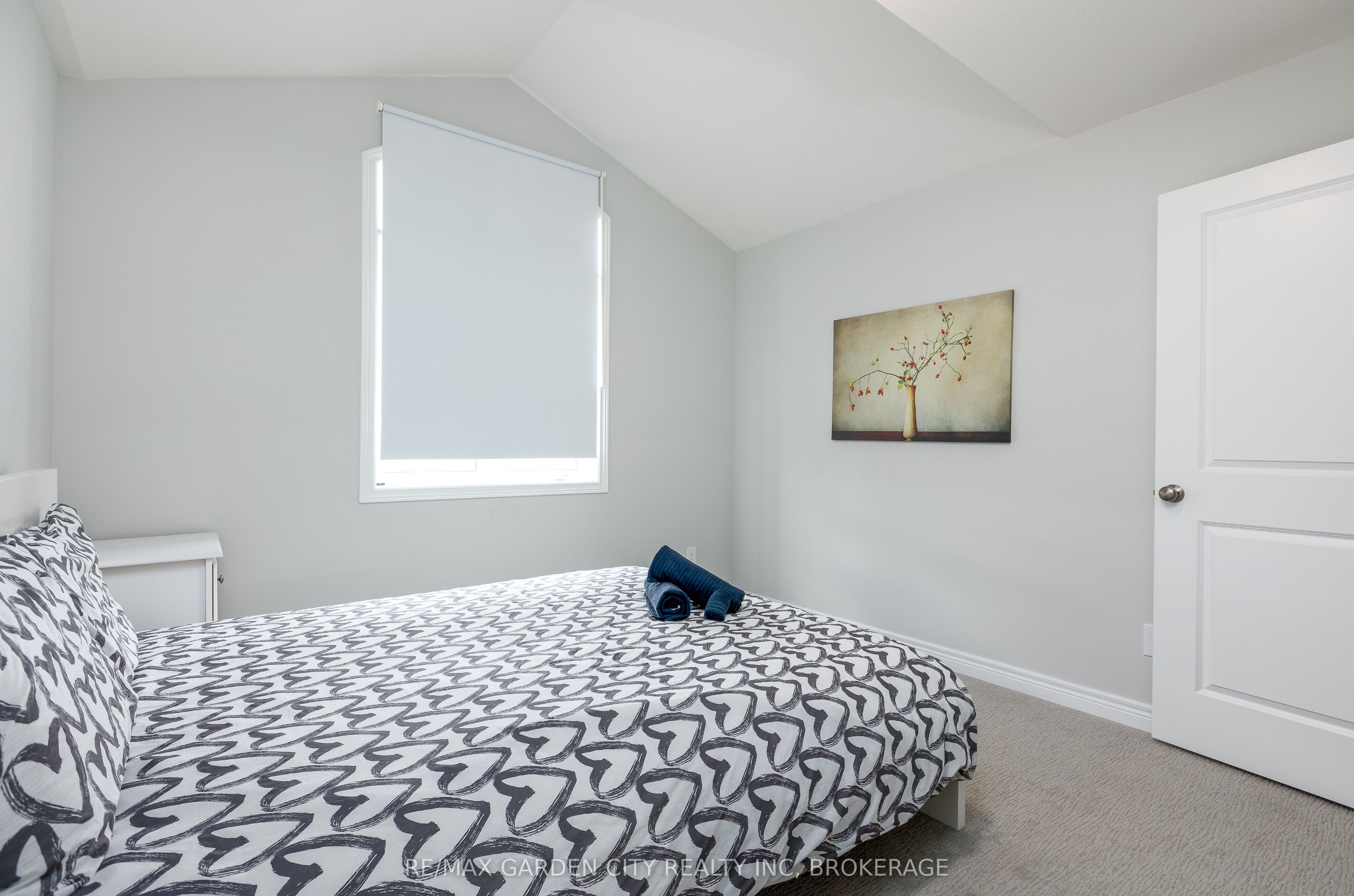 33 Bounty Avenue Property Photo 15