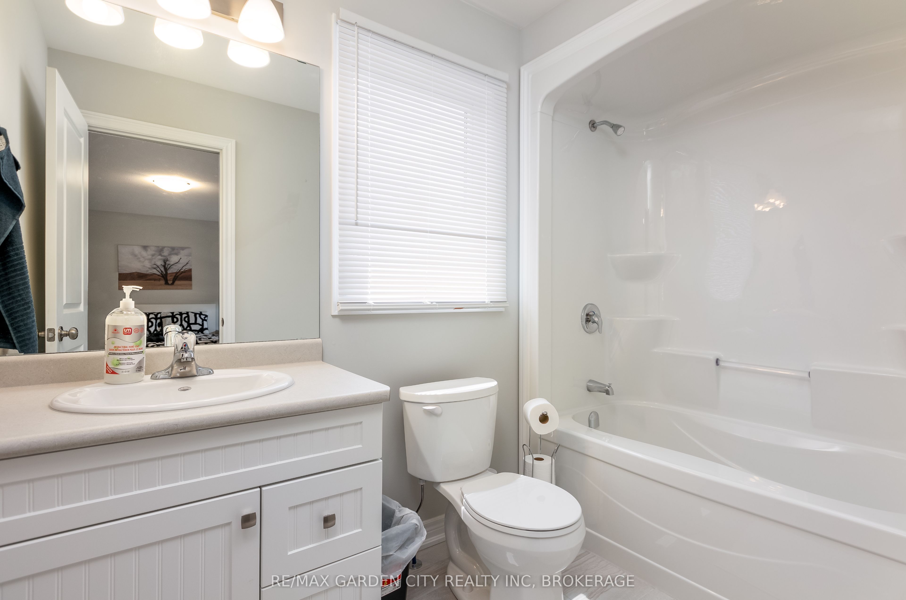 33 Bounty Avenue Property Photo 22
